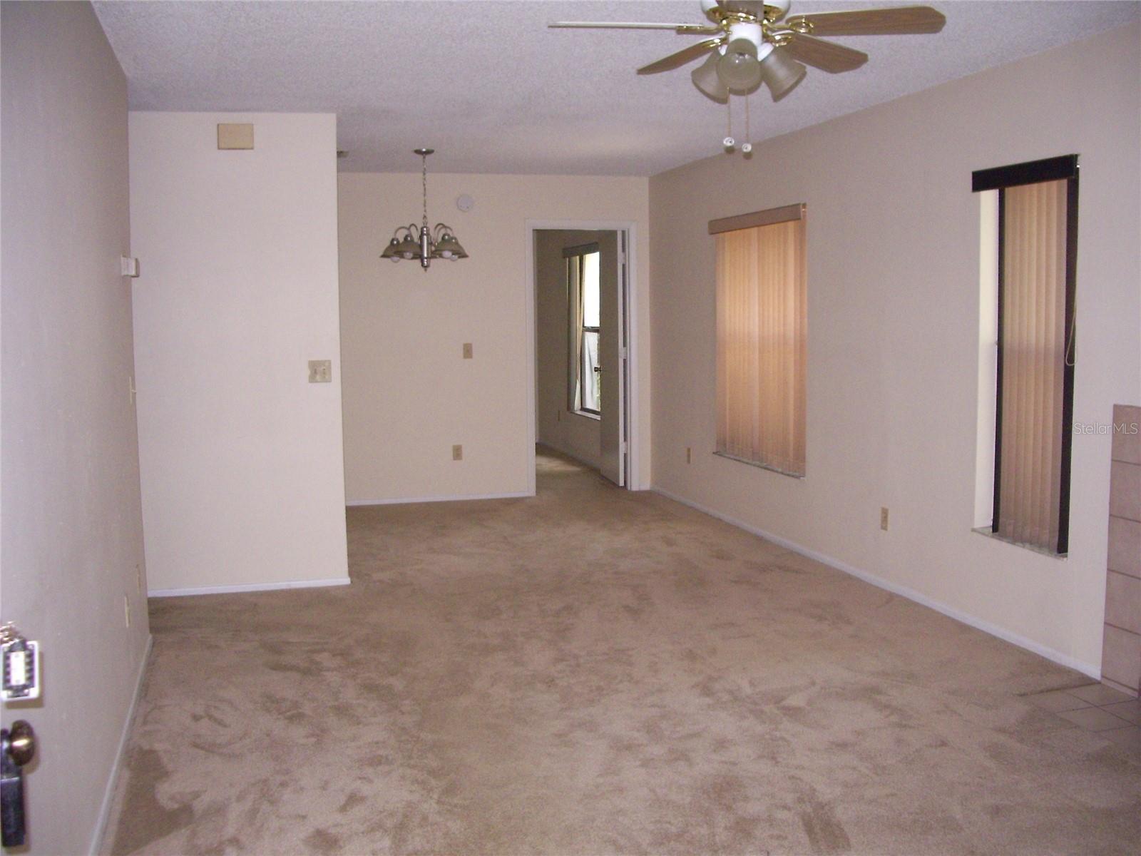 Image 2 of 3 For 3148 Semoran Boulevard 704