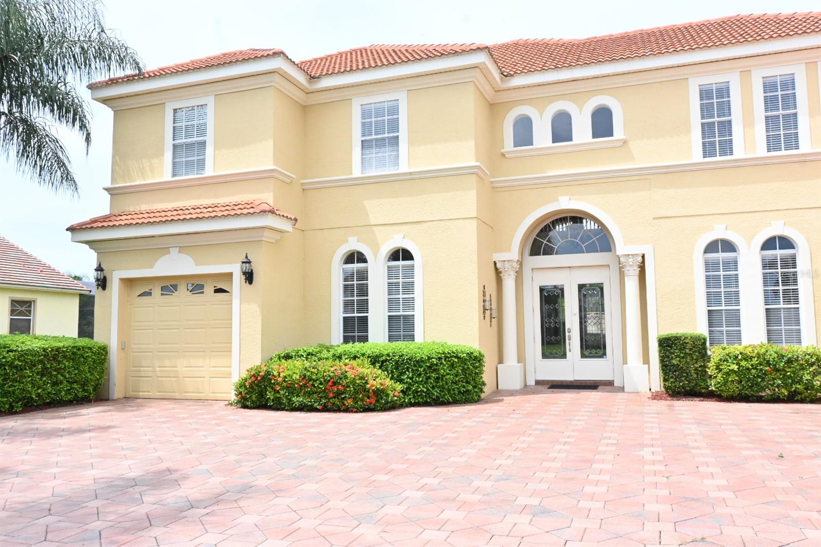 Image 2 of 3 For 5723 Oxford Moor Boulevard