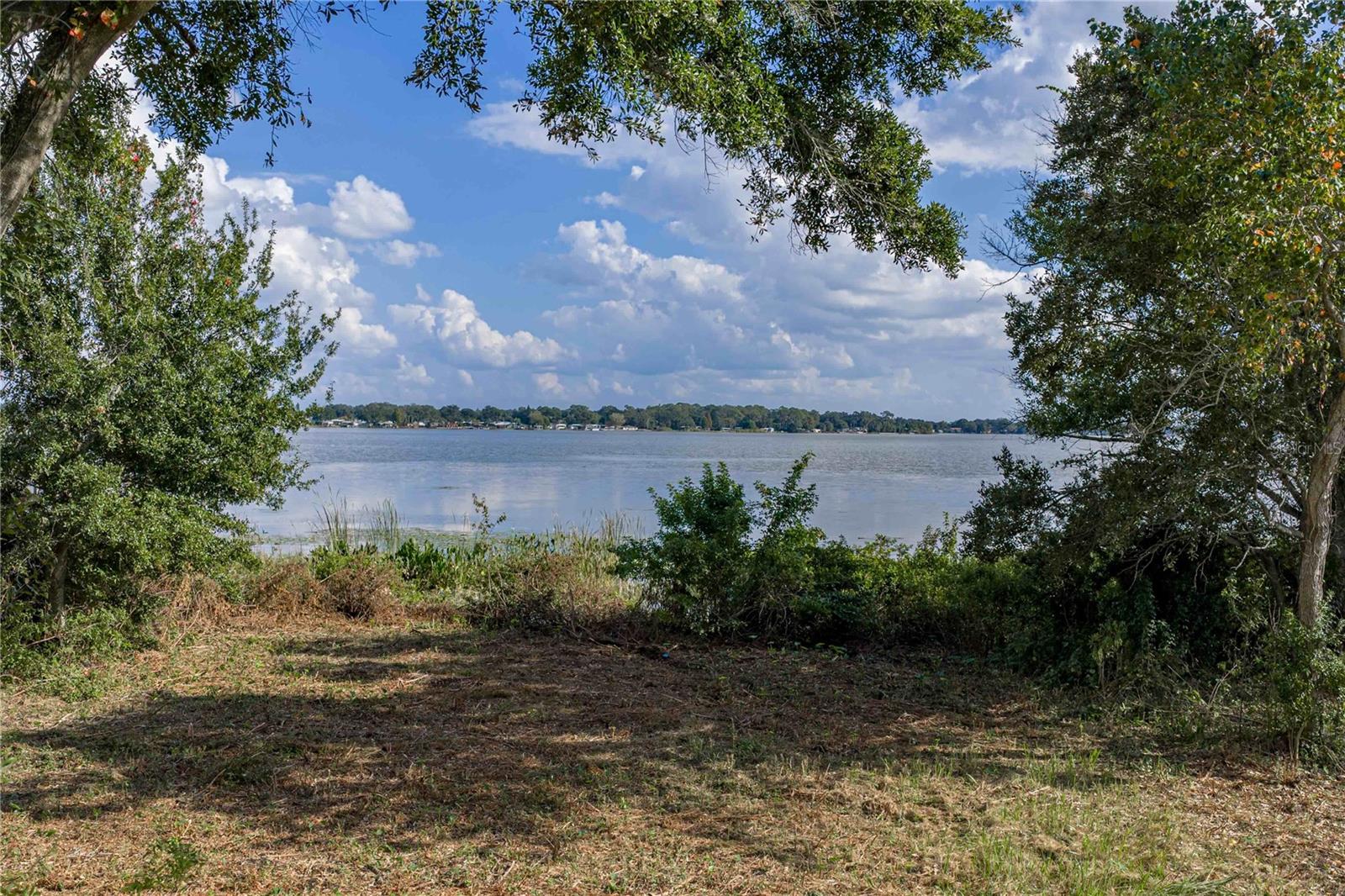 Image 6 of 13 For 2080 Kennwood Grove Lane