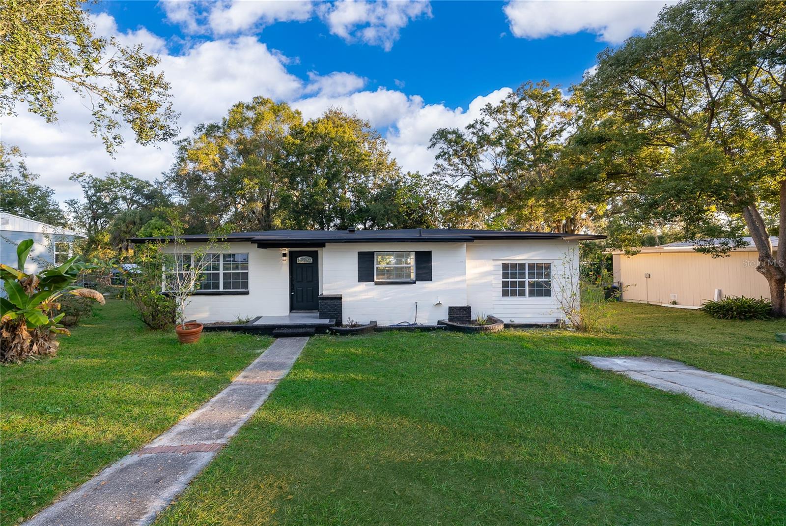 Details for 520 Hillside Drive, LAKELAND, FL 33803