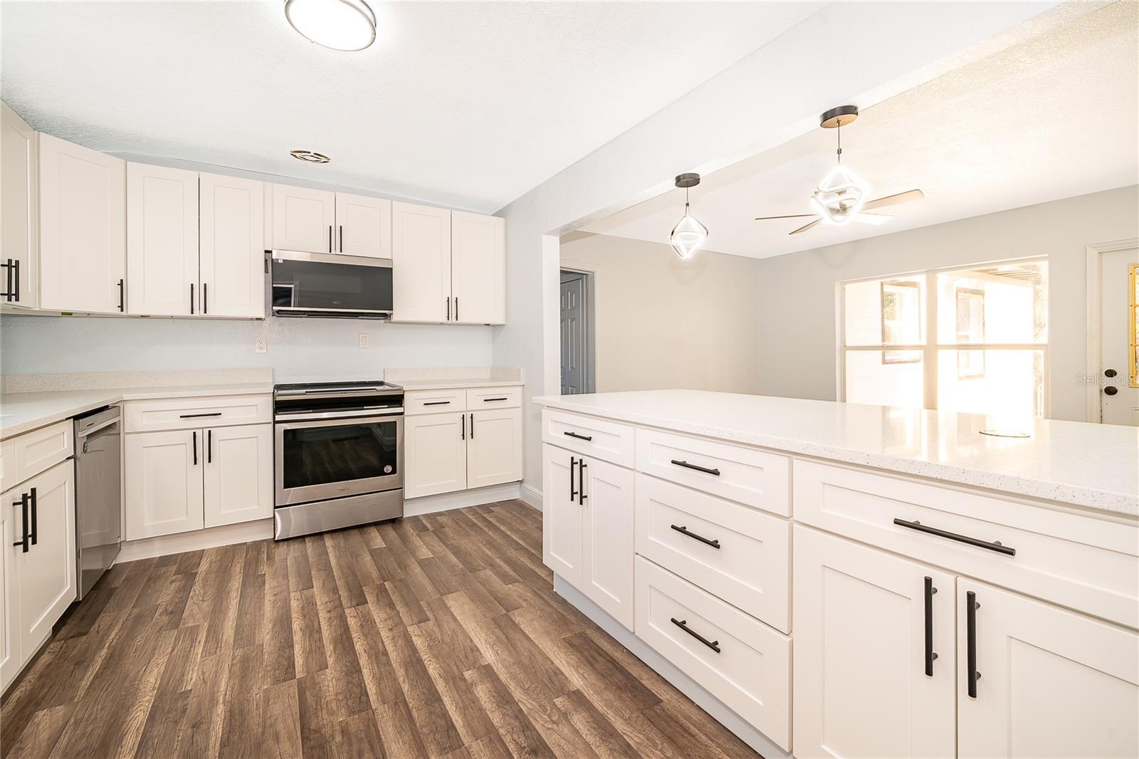 Image 10 of 24 For 520 Hillside Drive