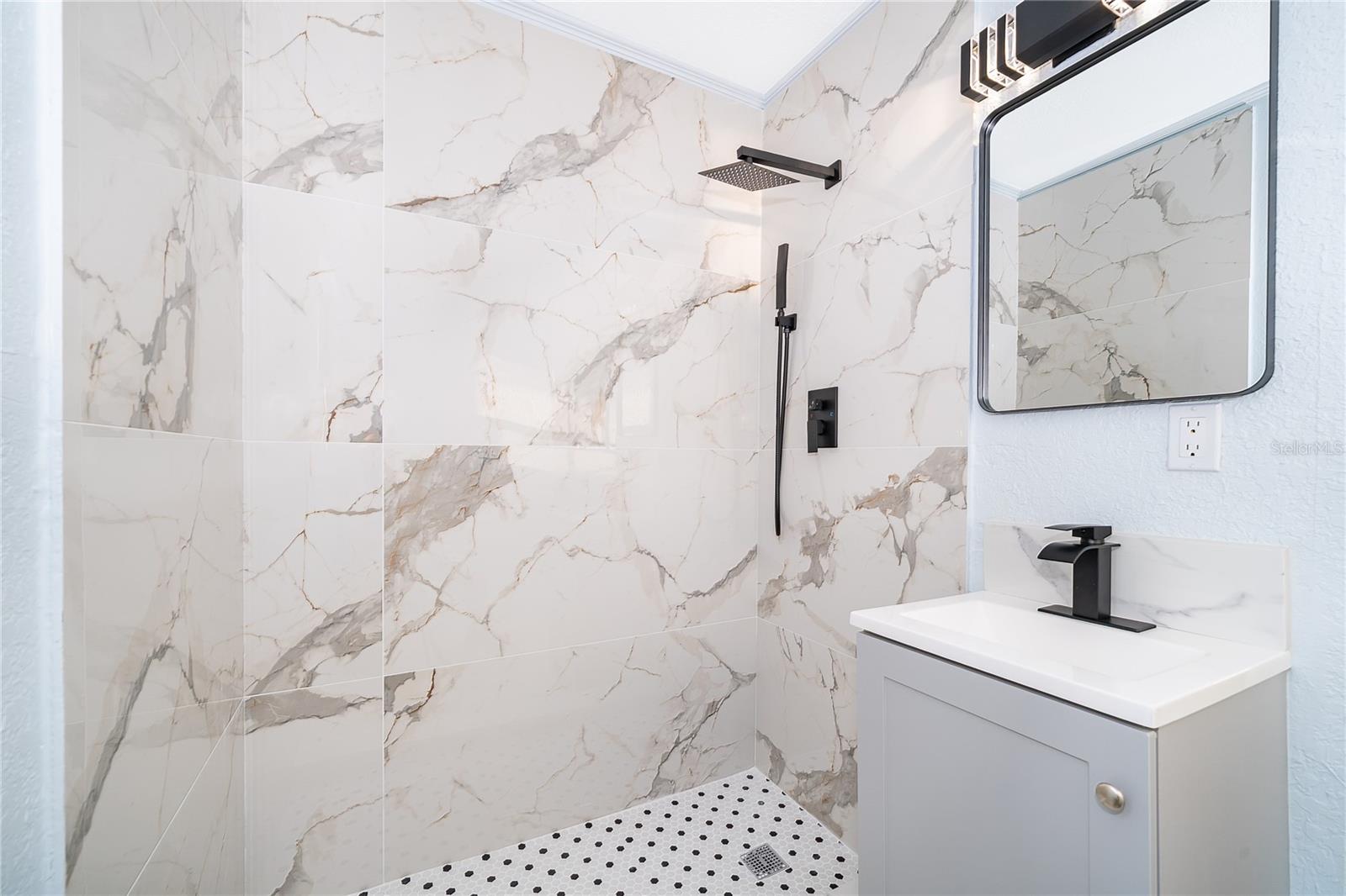 Image 14 of 24 For 520 Hillside Drive