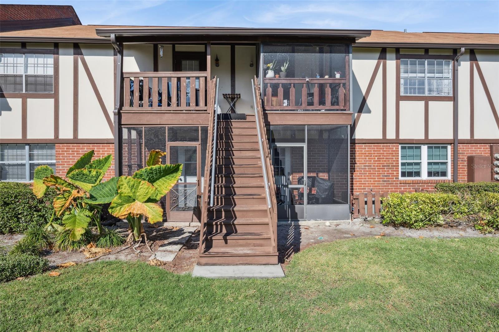 Image 23 of 57 For 5363 Hansel Avenue 9