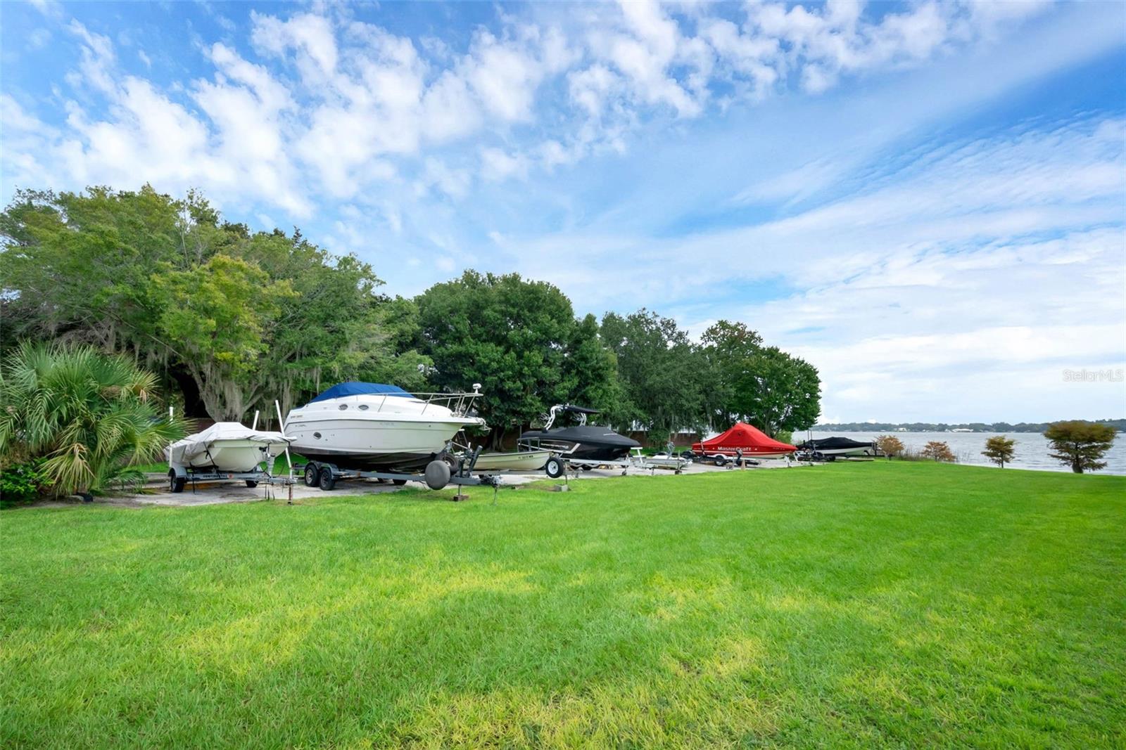 Image 27 of 57 For 5363 Hansel Avenue 9