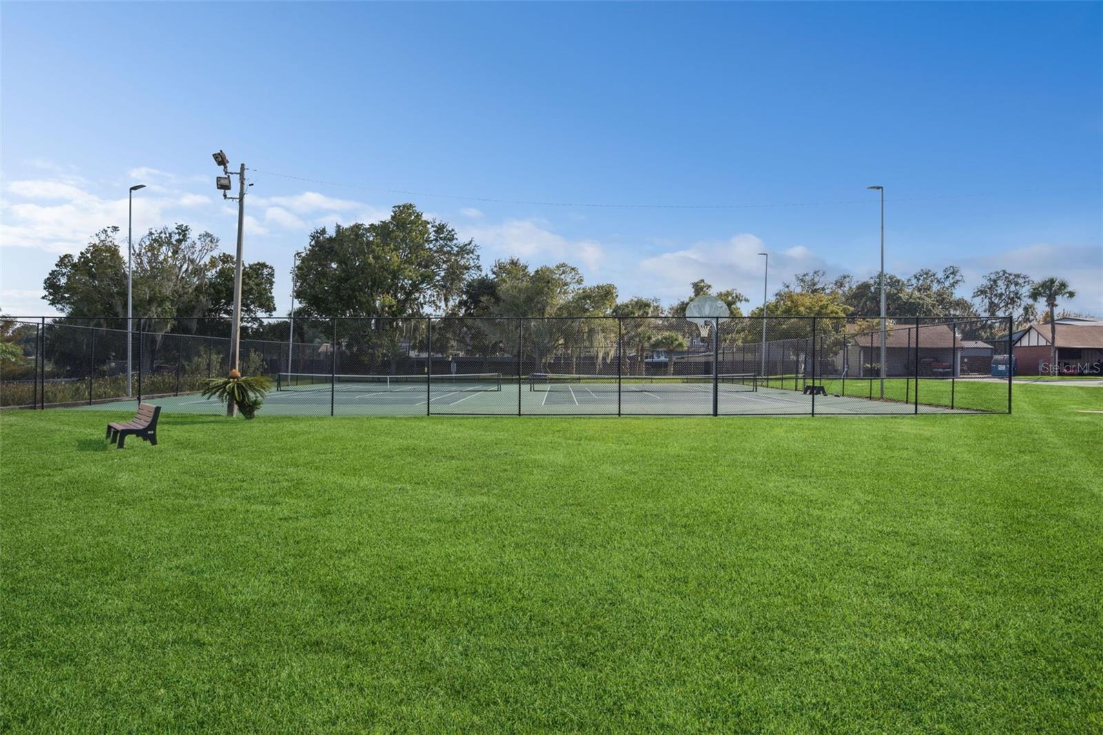 Image 30 of 57 For 5363 Hansel Avenue 9