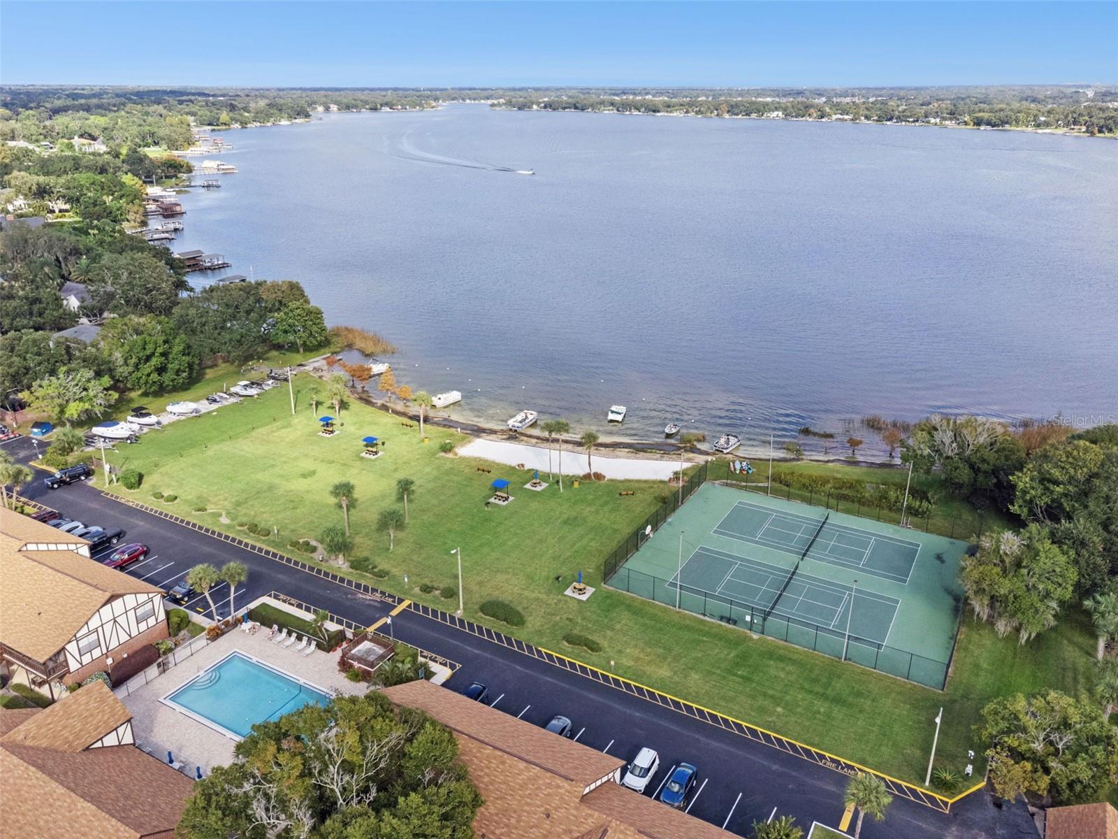 Image 40 of 57 For 5363 Hansel Avenue 9