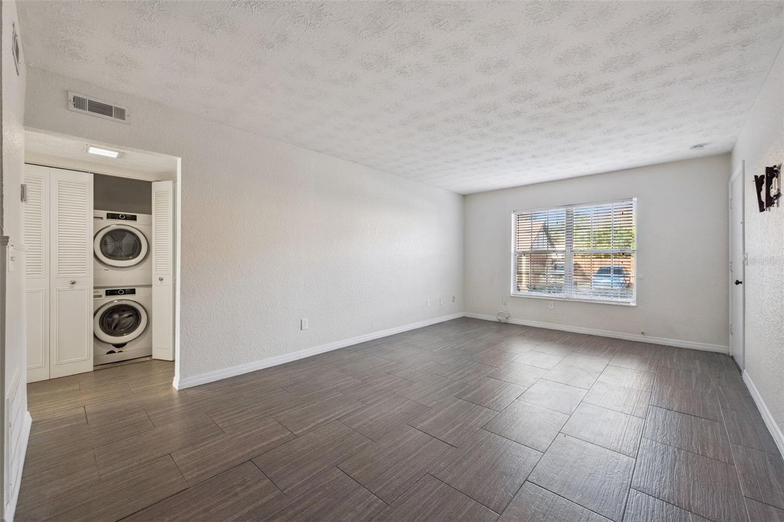 Image 8 of 57 For 5363 Hansel Avenue 9