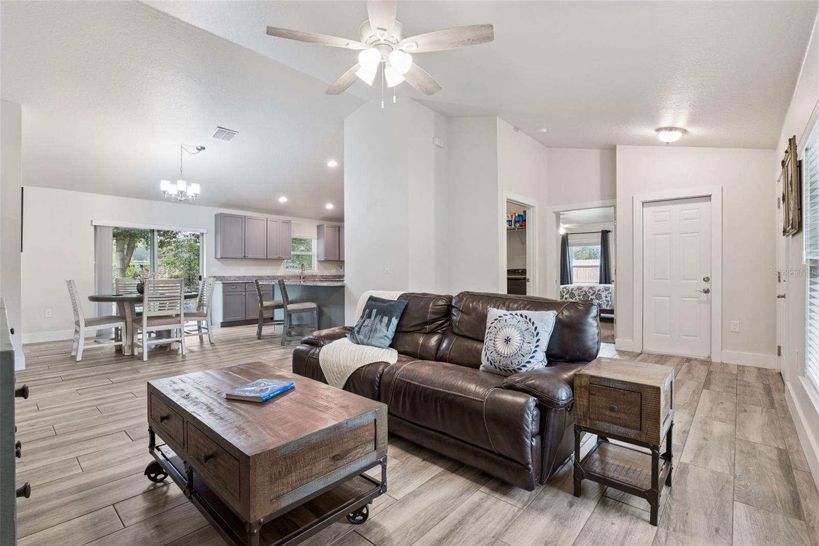 Image 3 of 19 For 1049 Pinder Street