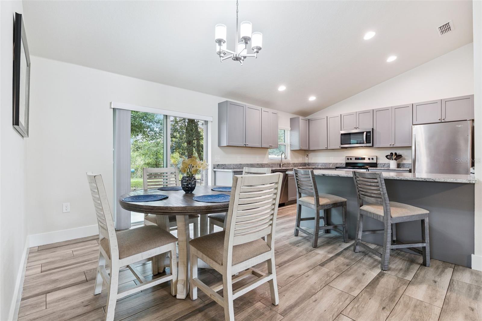 Image 6 of 19 For 1049 Pinder Street