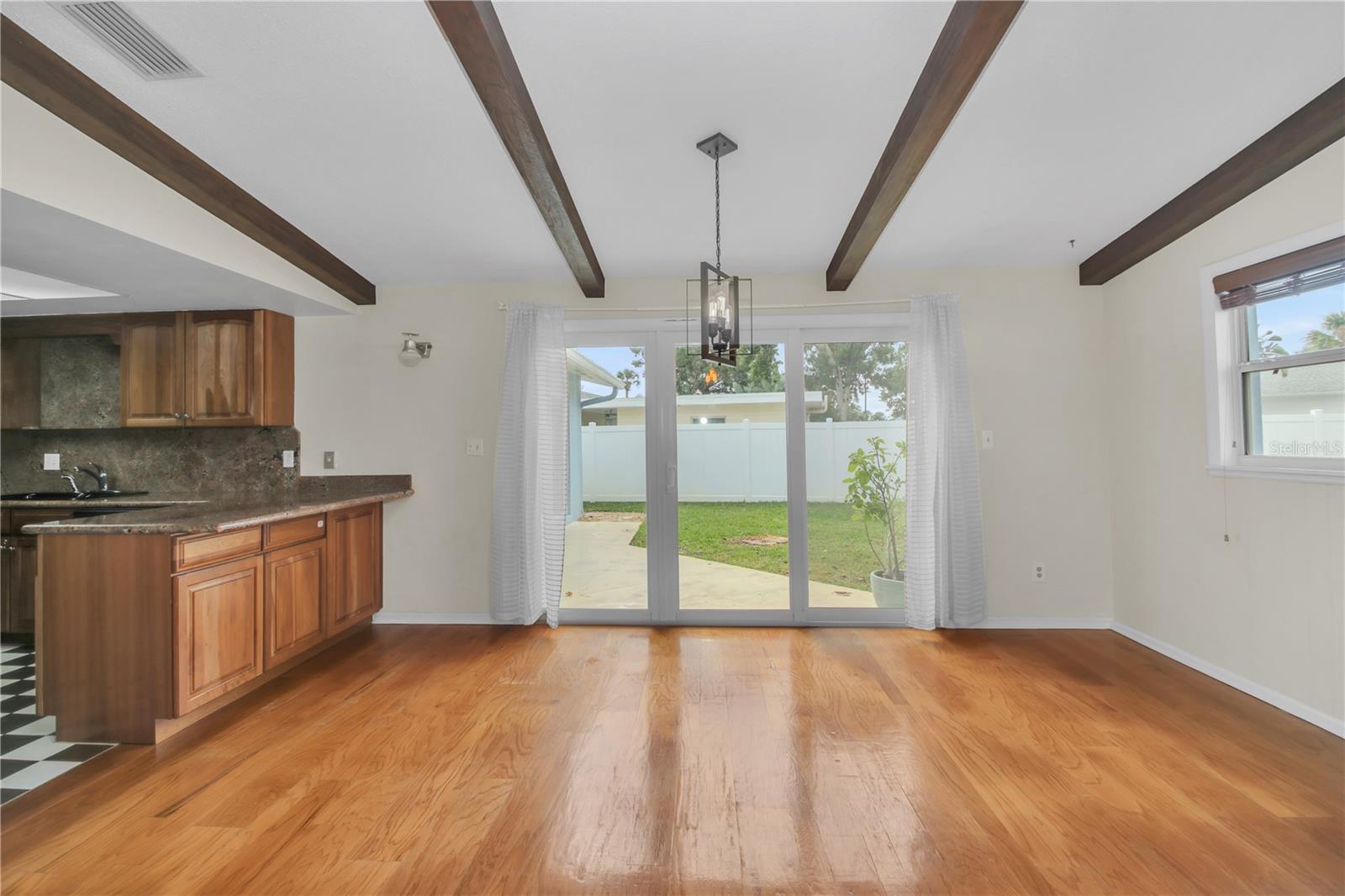 Image 13 of 33 For 445 Desoto Drive