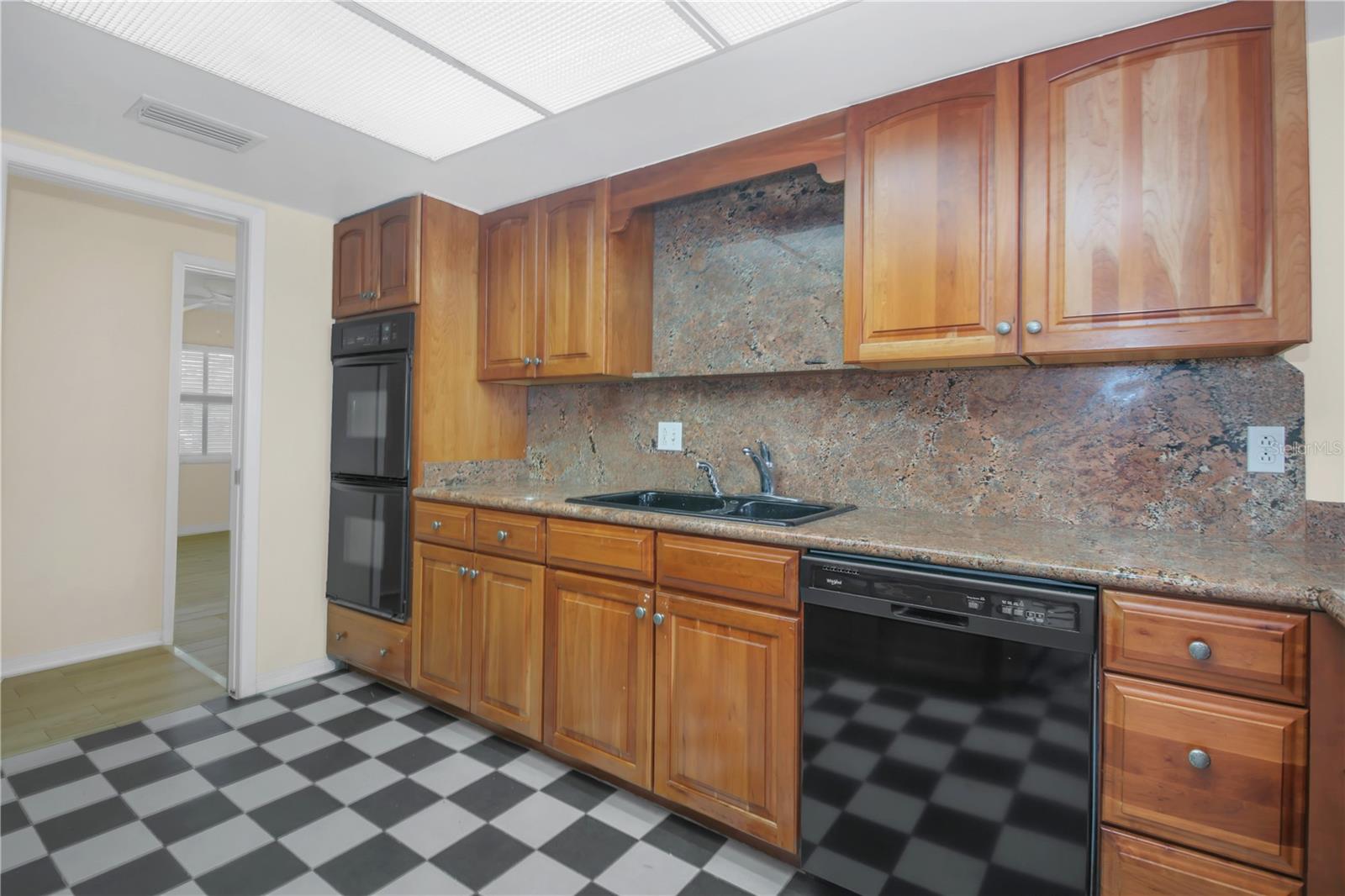 Image 15 of 33 For 445 Desoto Drive