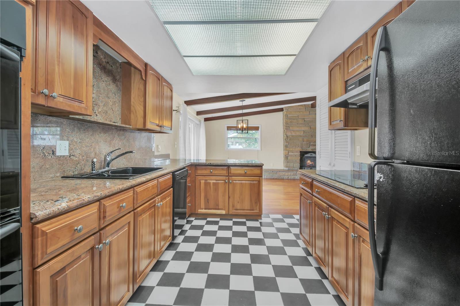 Image 17 of 33 For 445 Desoto Drive