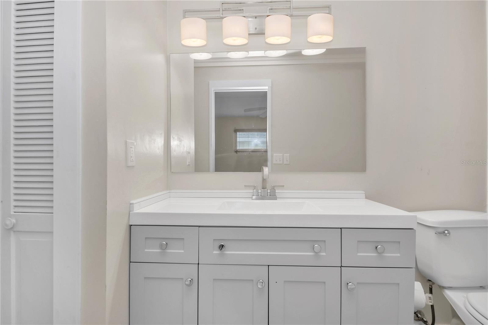 Image 21 of 33 For 445 Desoto Drive