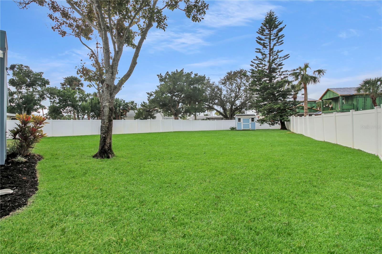 Image 30 of 33 For 445 Desoto Drive