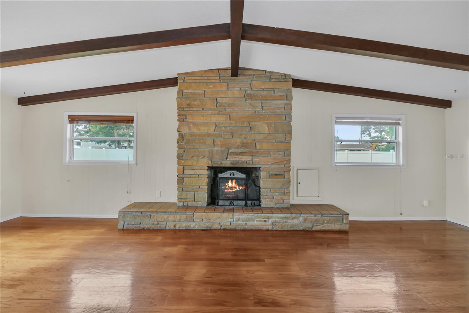 Image 9 of 33 For 445 Desoto Drive