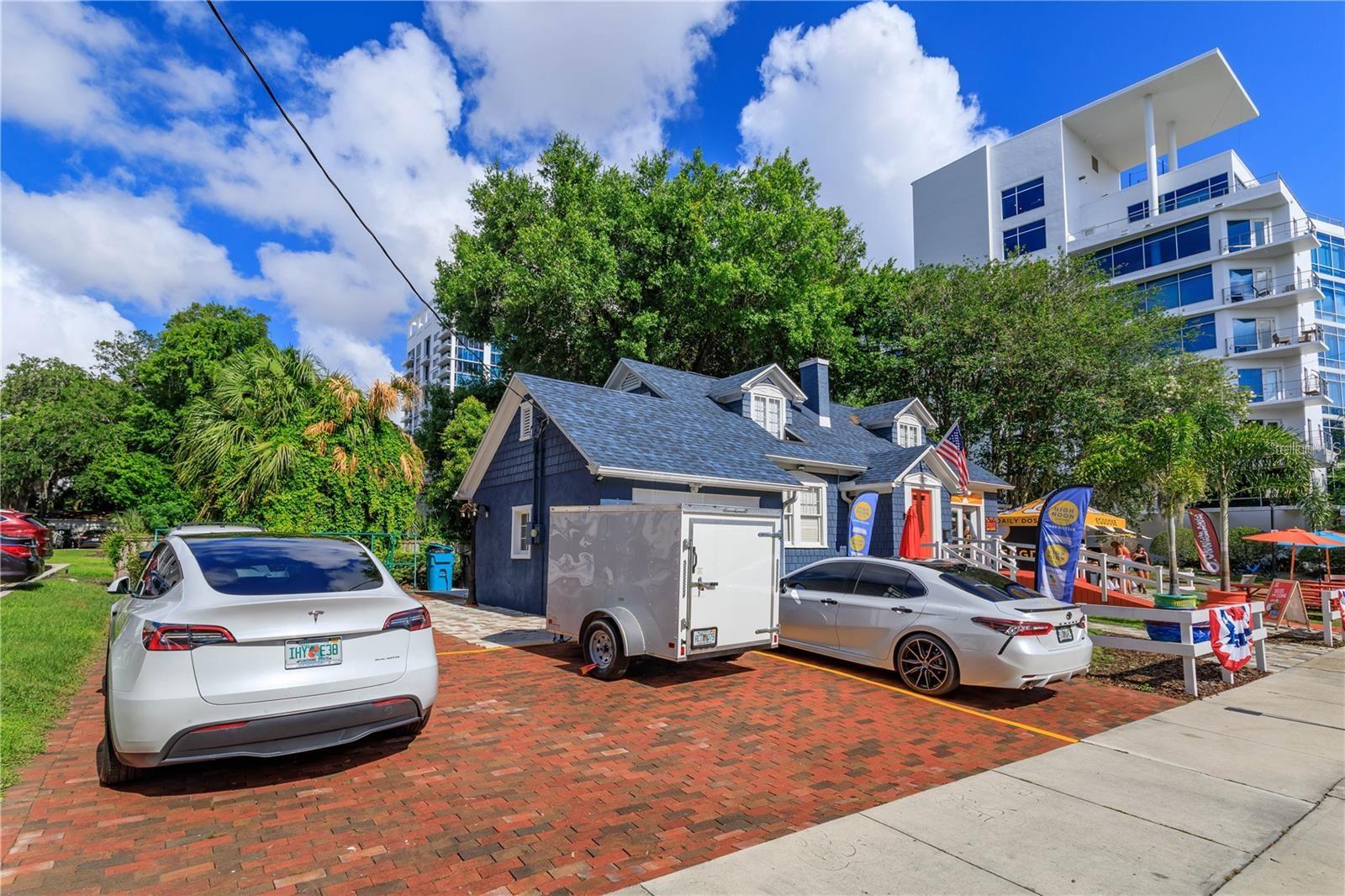 Image 6 of 22 For 300 Eola Drive