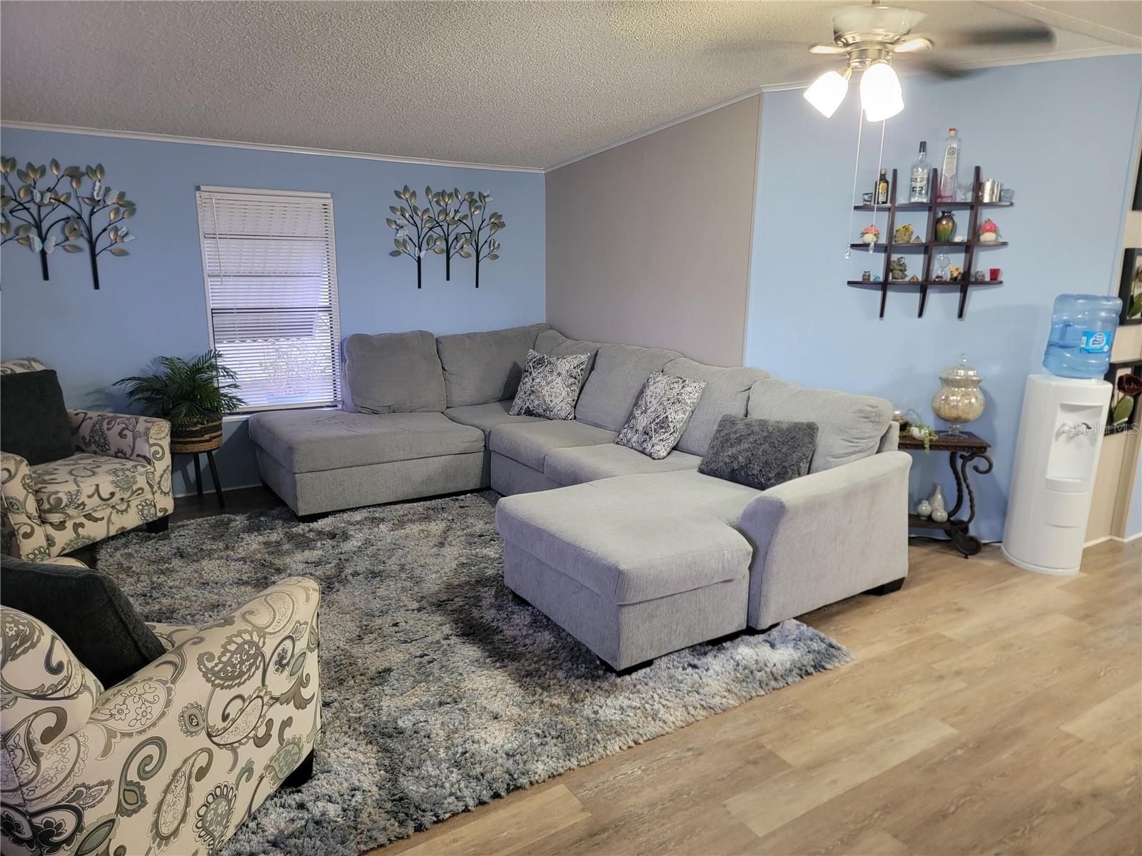 Image 9 of 22 For 187 Imperial Dr N