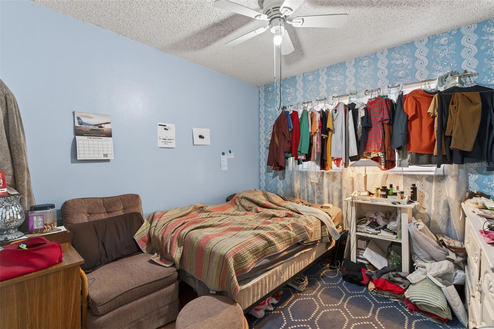 Image 23 of 44 For 5221 Chenault Avenue