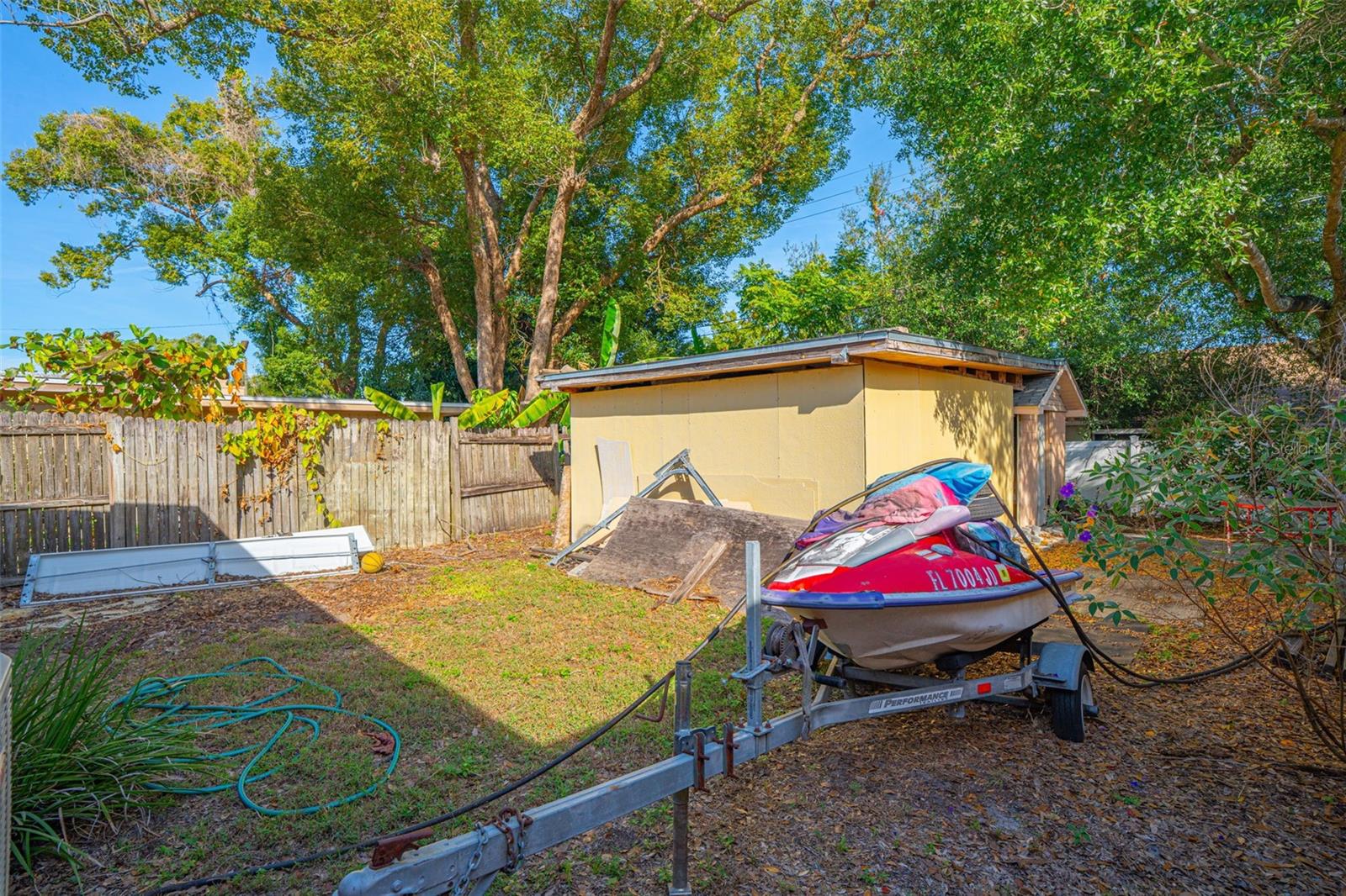 Image 31 of 44 For 5221 Chenault Avenue