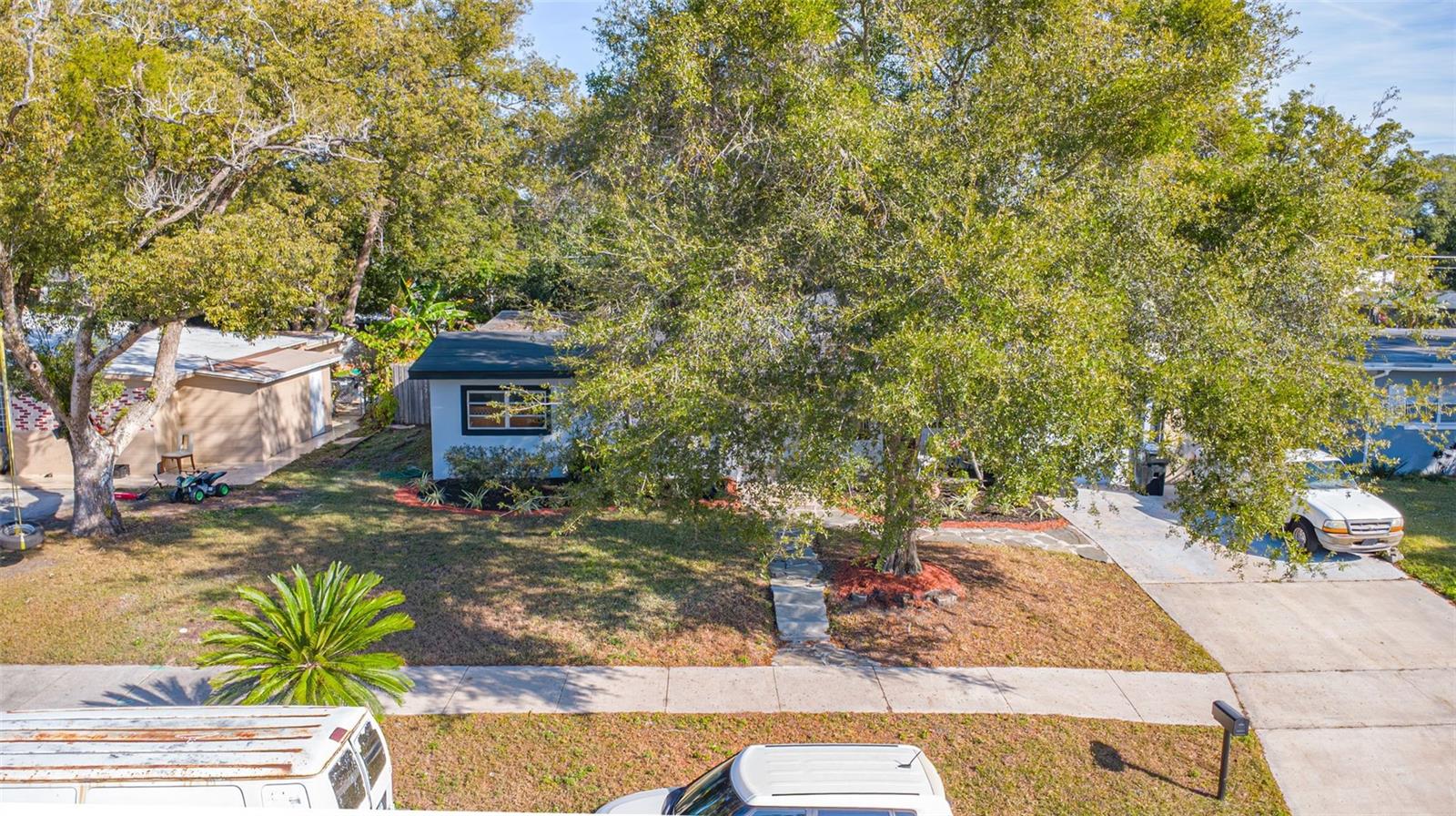 Image 36 of 44 For 5221 Chenault Avenue