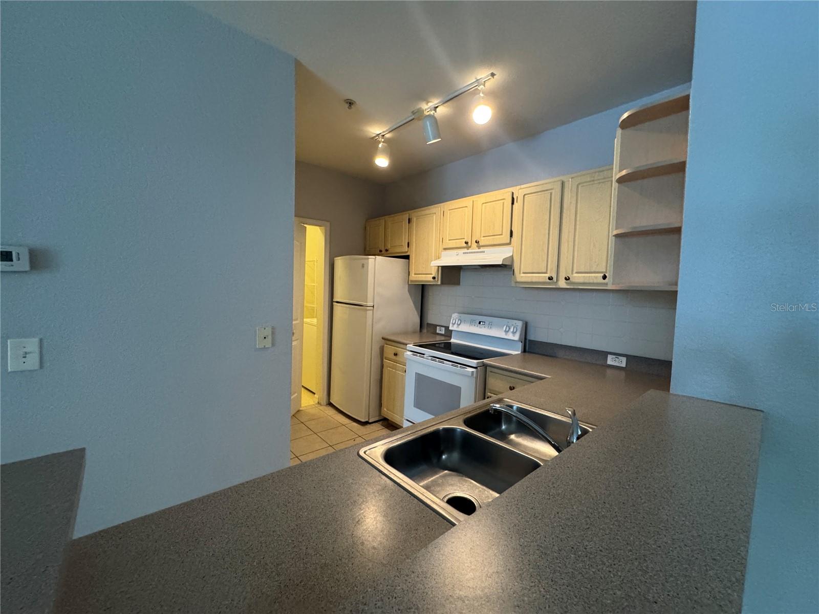 Image 11 of 14 For 2729 Maitland Crossing Way 204