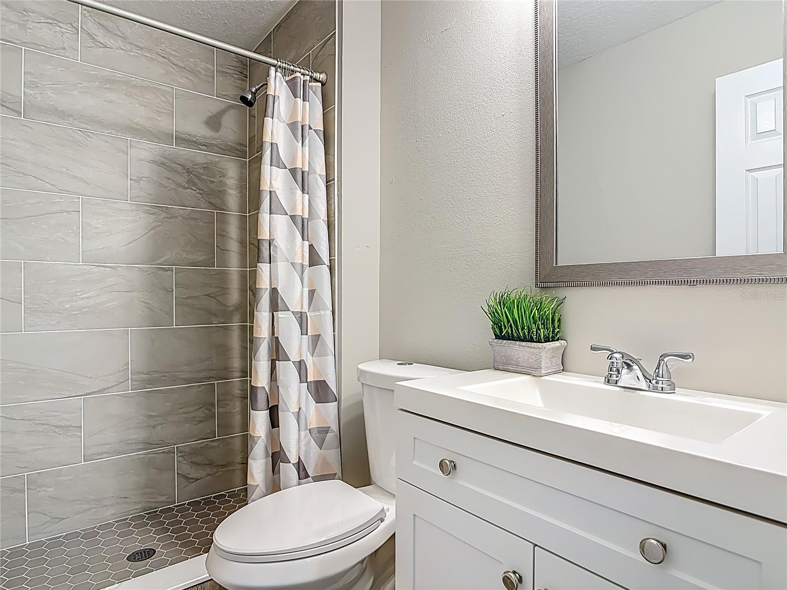 Image 20 of 44 For 2821 Sweet Springs Street