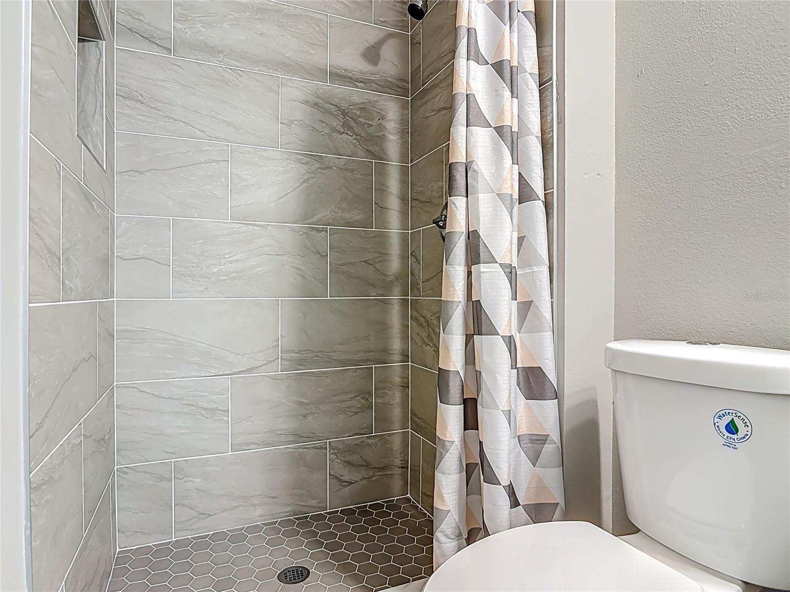 Image 21 of 44 For 2821 Sweet Springs Street