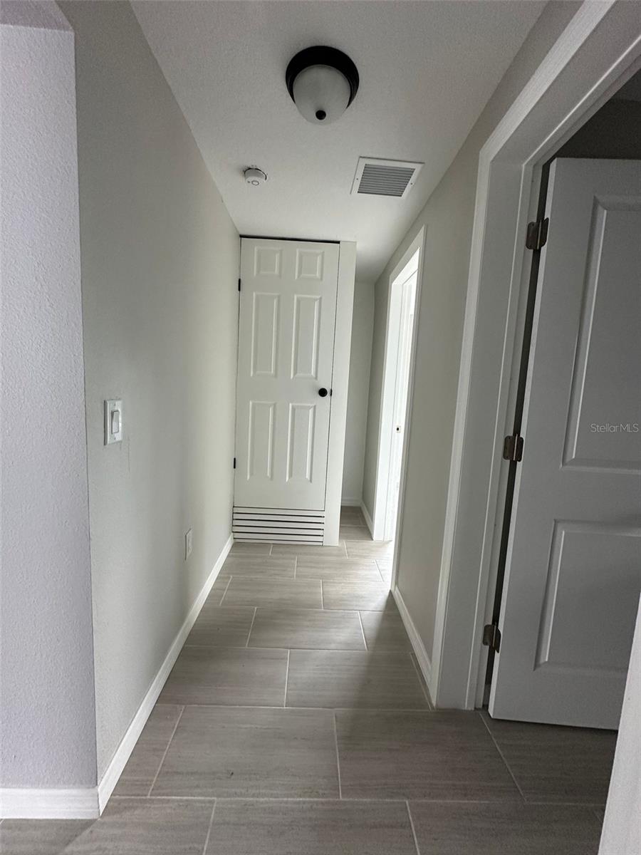 Image 13 of 18 For 2015 Laurel Street