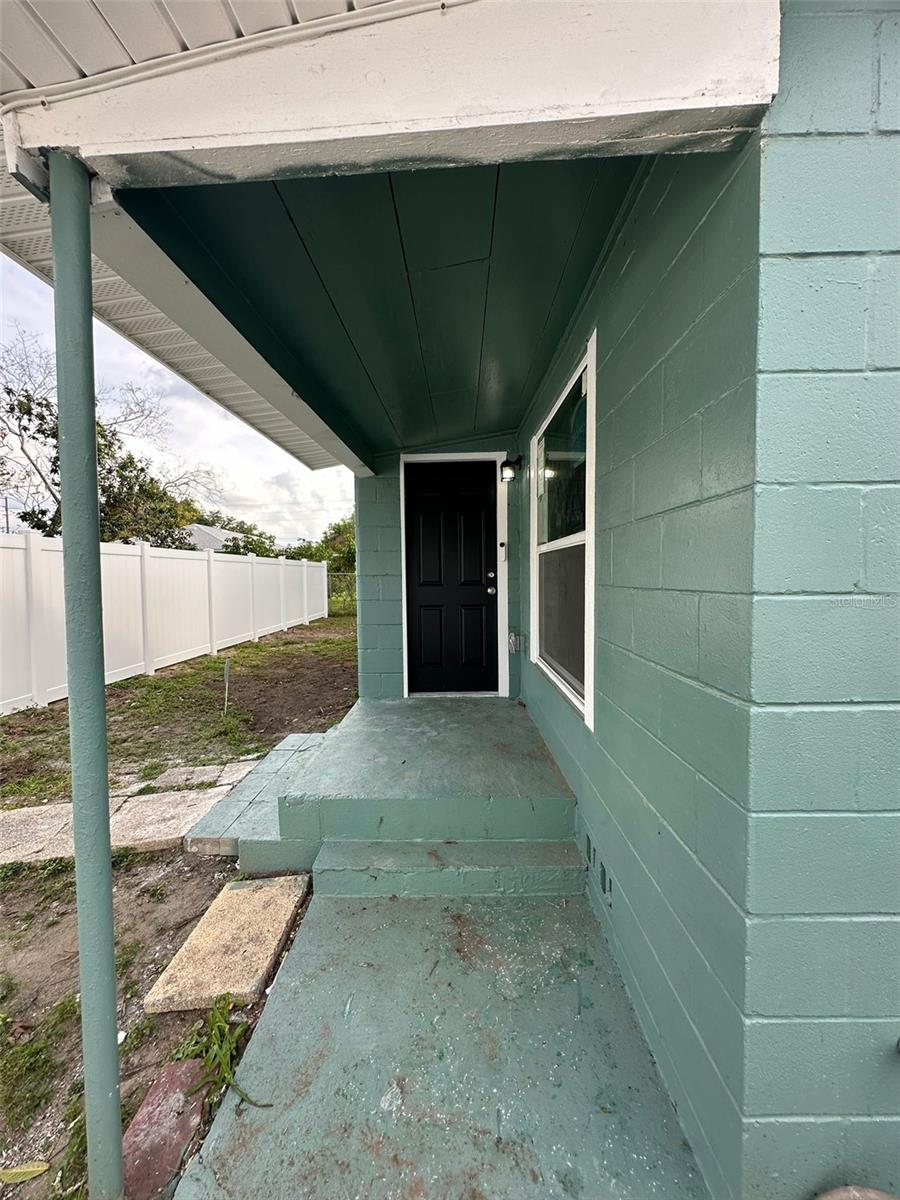 Image 5 of 18 For 2015 Laurel Street