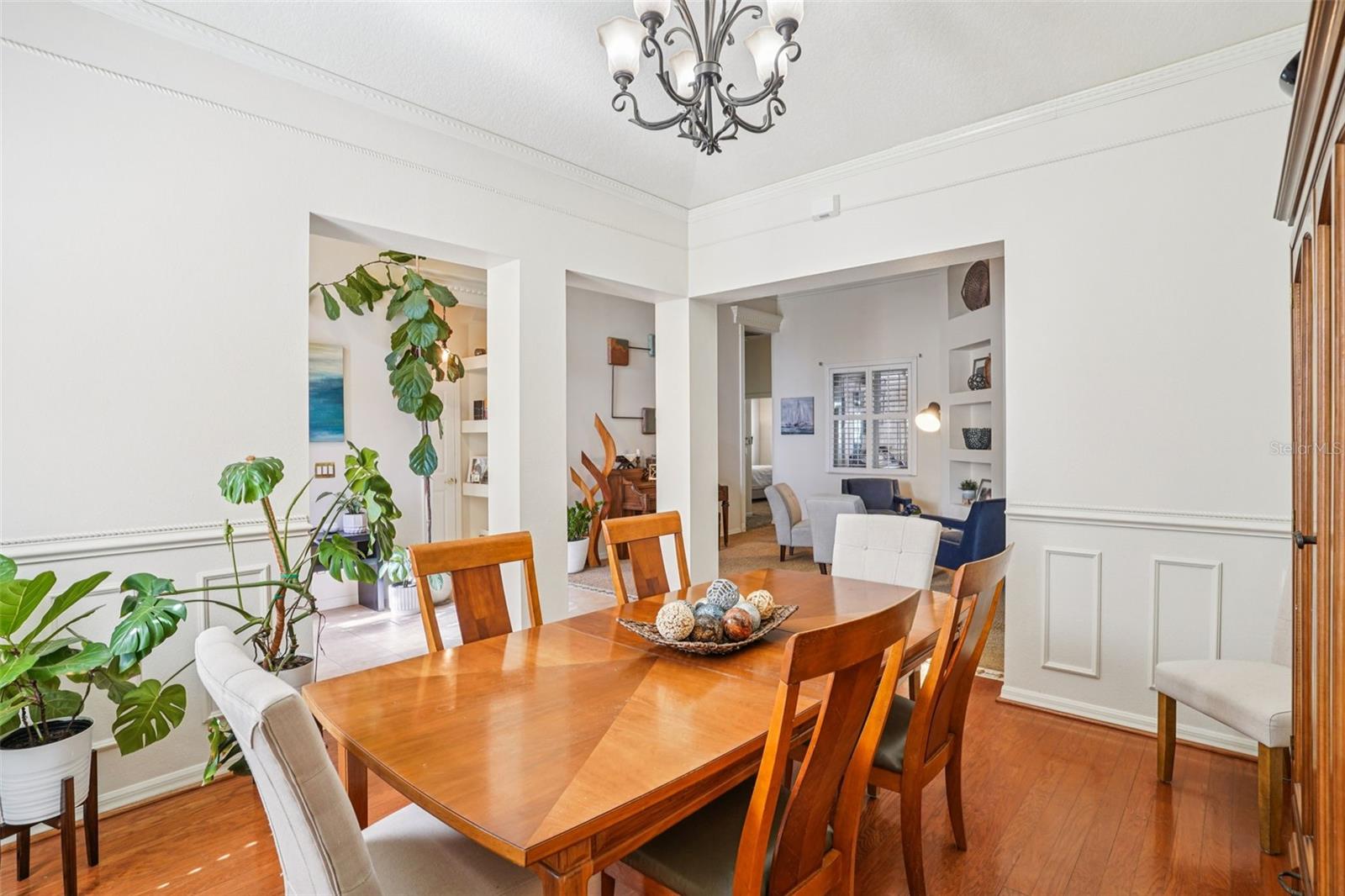 Image 13 of 49 For 847 Cura Court