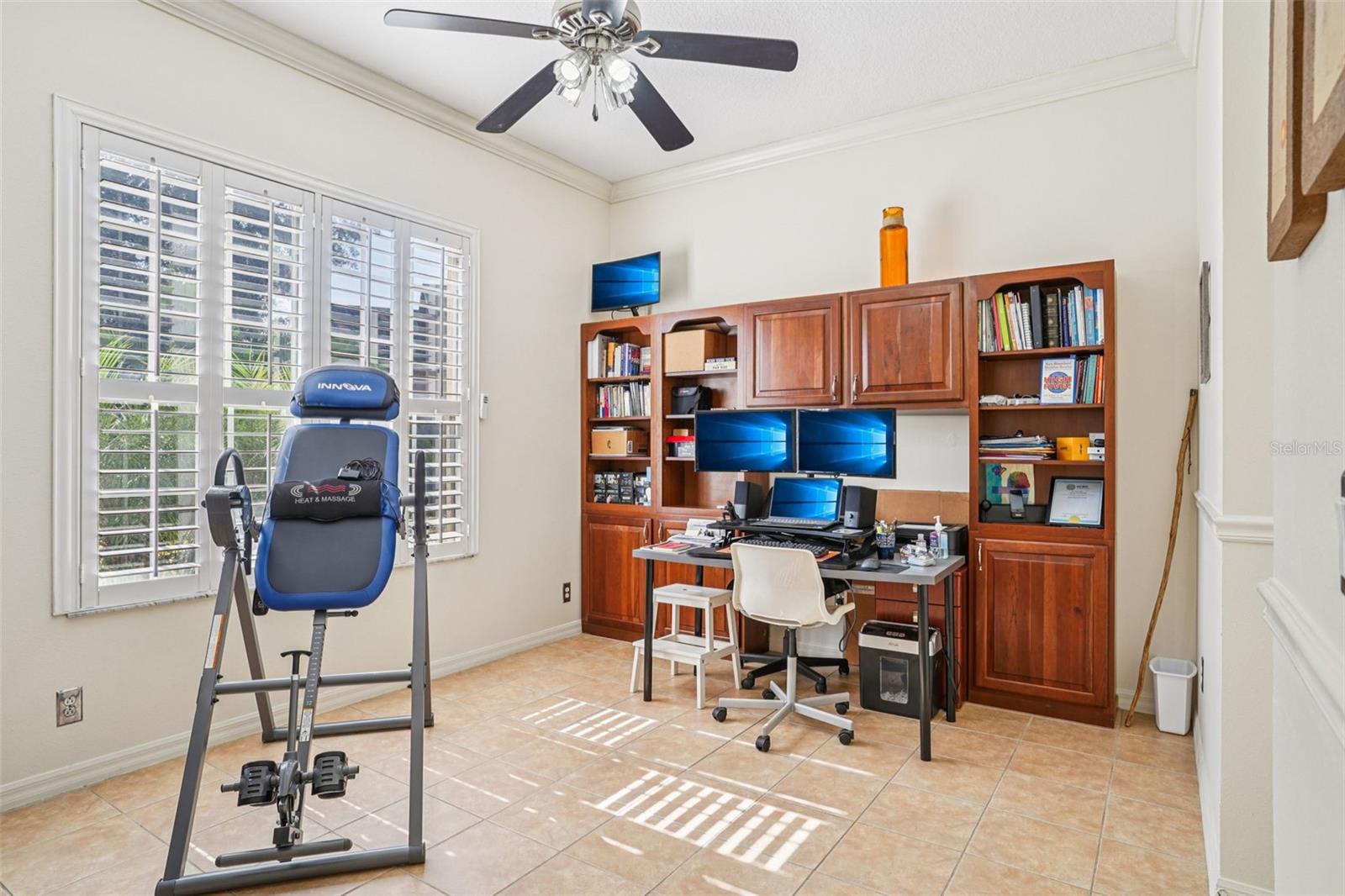 Image 24 of 49 For 847 Cura Court