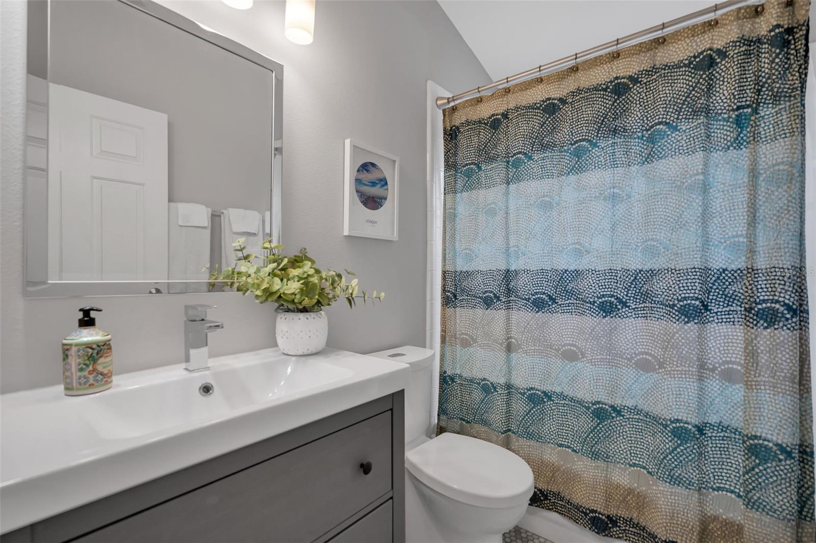 Image 19 of 46 For 7906 Golden Pond Circle