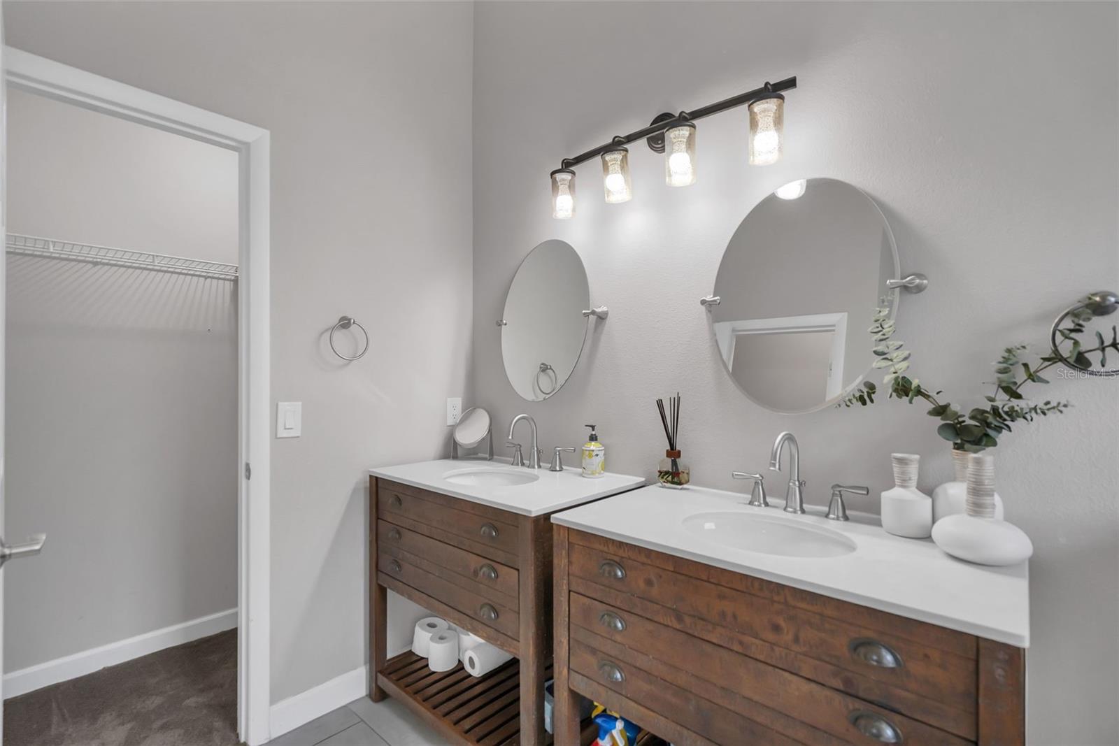 Image 27 of 46 For 7906 Golden Pond Circle