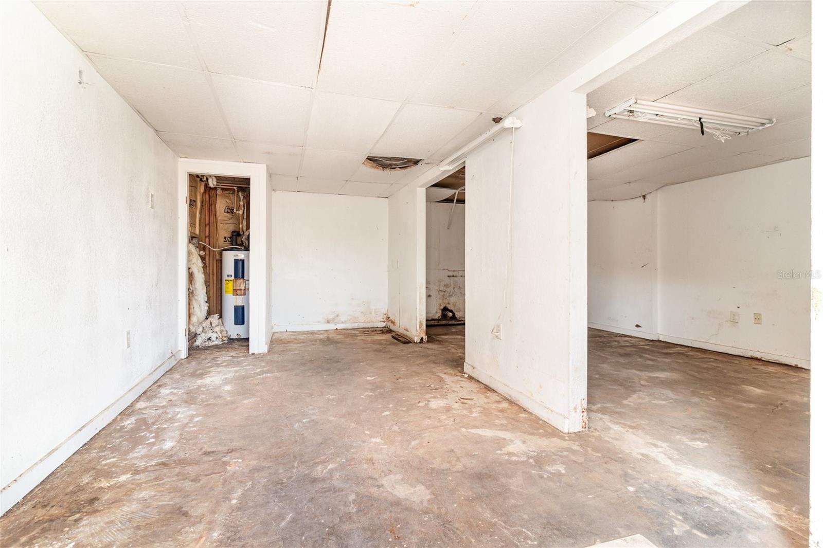 Image 16 of 33 For 2516 Sanford Avenue