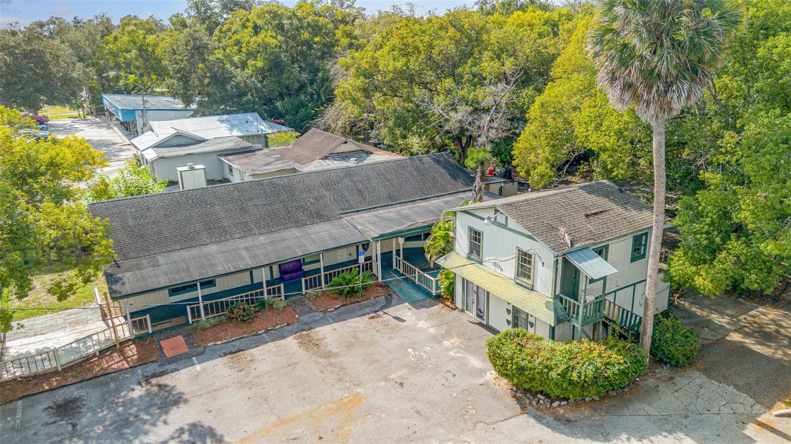 Image 2 of 33 For 2516 Sanford Avenue