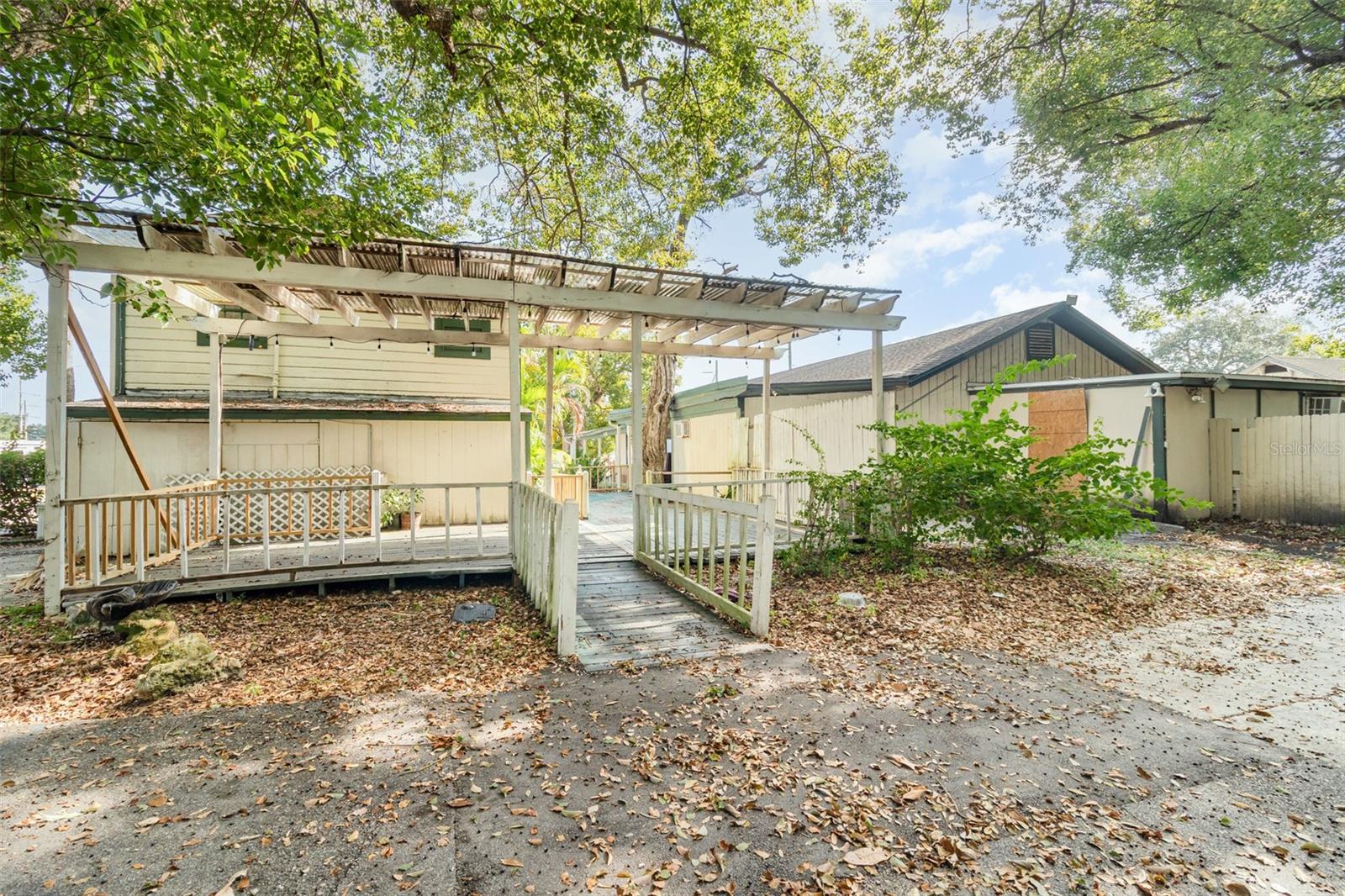 Image 27 of 33 For 2516 Sanford Avenue