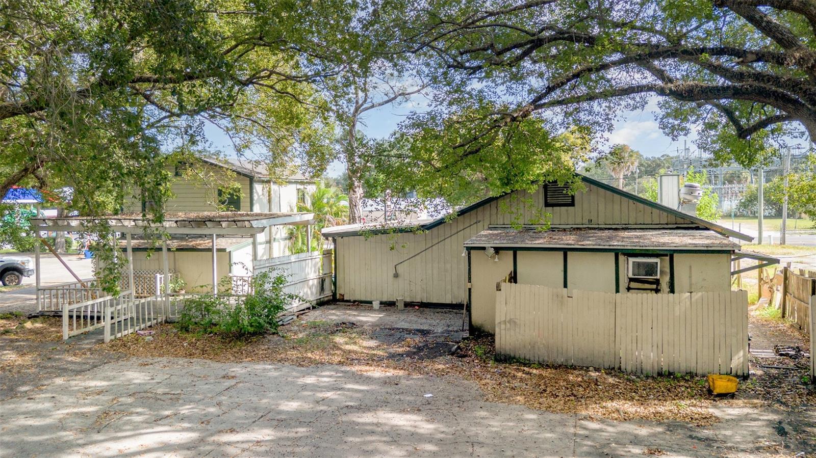 Image 30 of 33 For 2516 Sanford Avenue