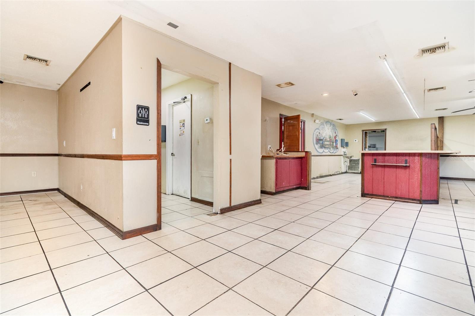 Image 8 of 33 For 2516 Sanford Avenue