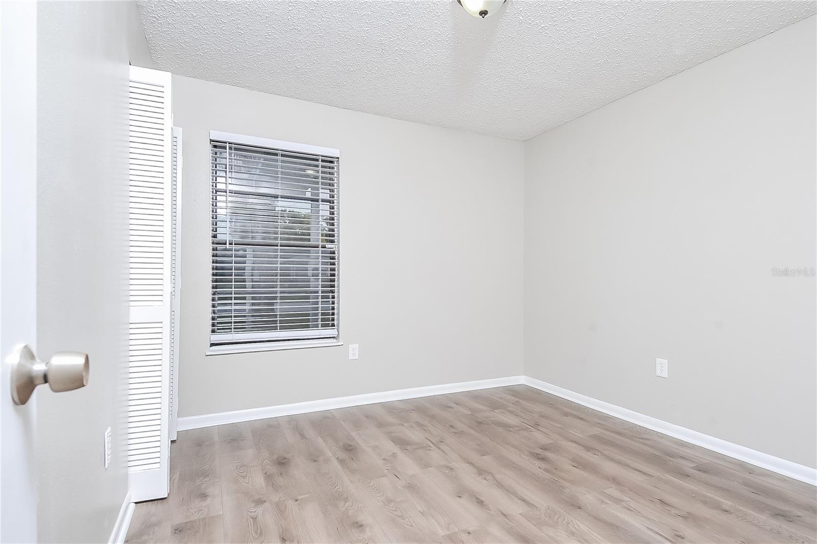 Image 10 of 16 For 225 Tracy Way