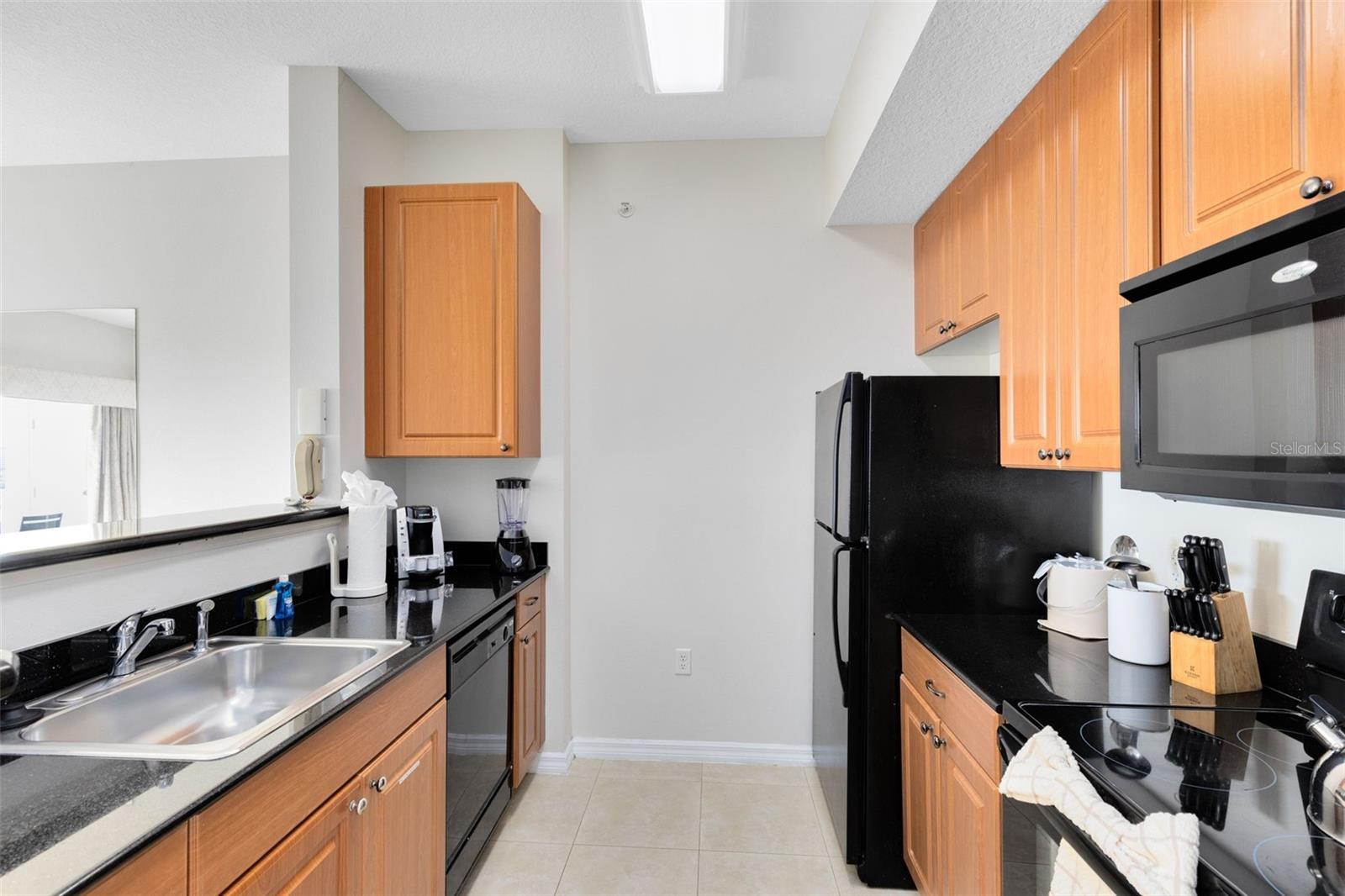 Image 11 of 28 For 7395 Universal Boulevard 1103