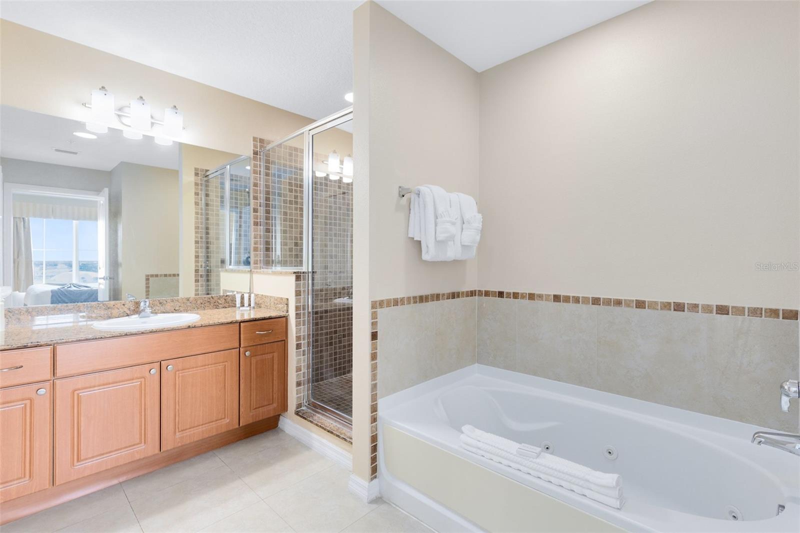 Image 14 of 28 For 7395 Universal Boulevard 1103