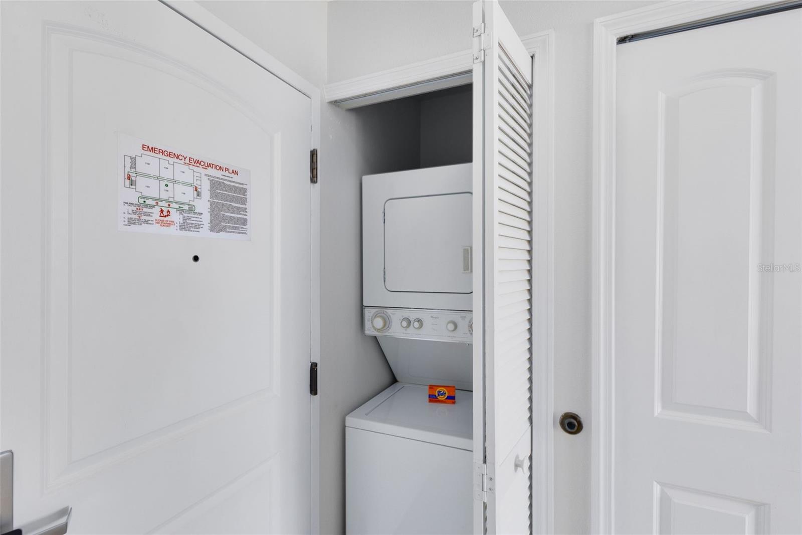 Image 16 of 28 For 7395 Universal Boulevard 1103