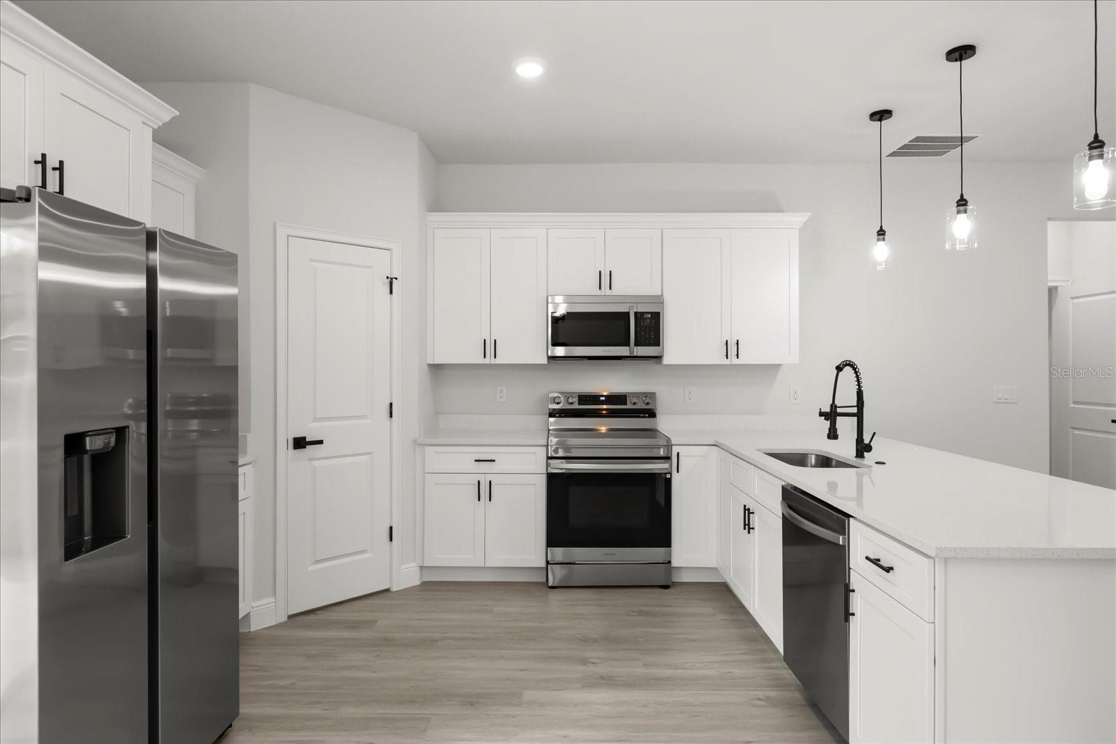 Image 10 of 33 For 8100 Tiny Lily Drive