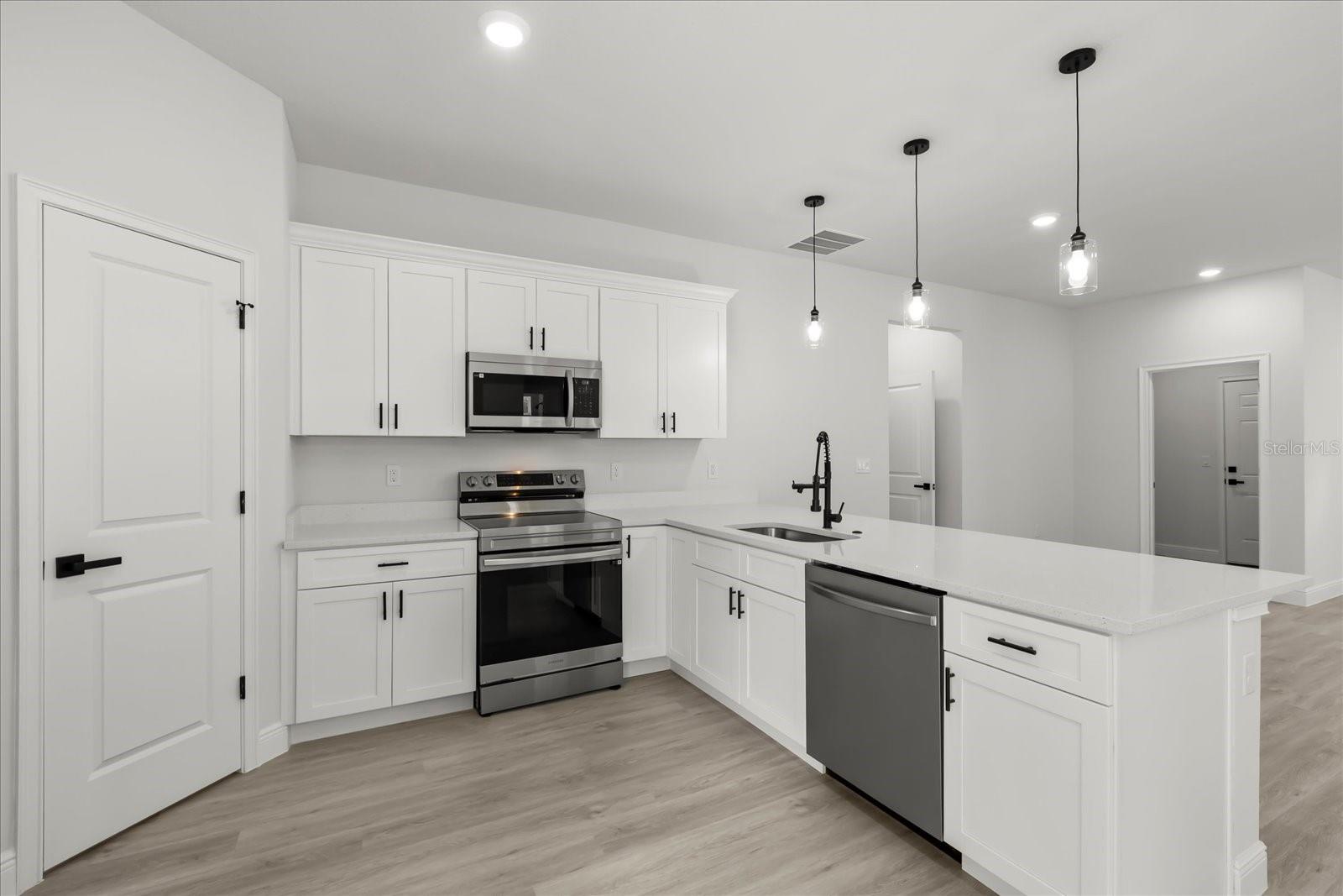 Image 11 of 33 For 8100 Tiny Lily Drive