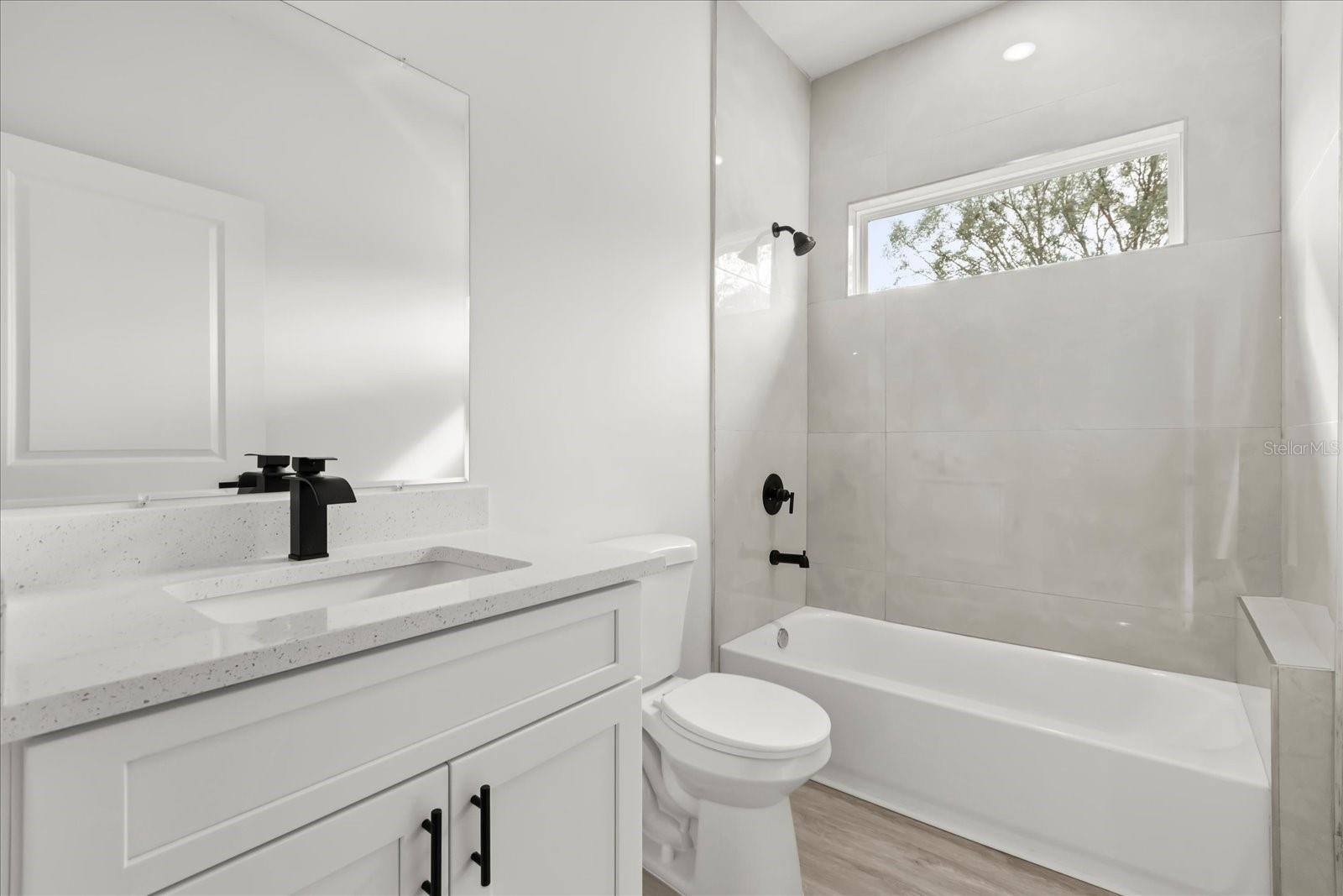 Image 18 of 33 For 8100 Tiny Lily Drive