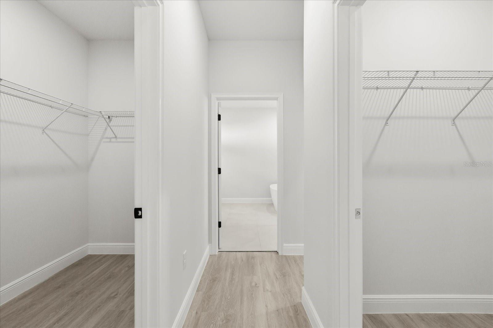 Image 23 of 33 For 8100 Tiny Lily Drive