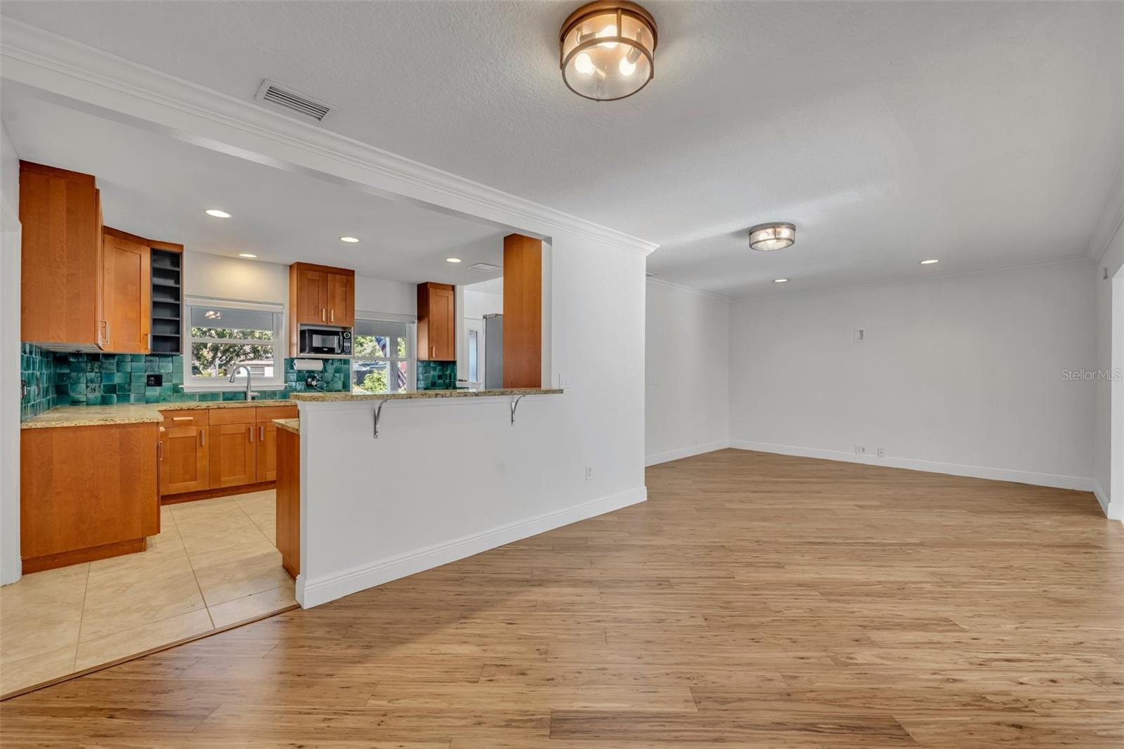 Image 11 of 18 For 1231 Glastonberry Road