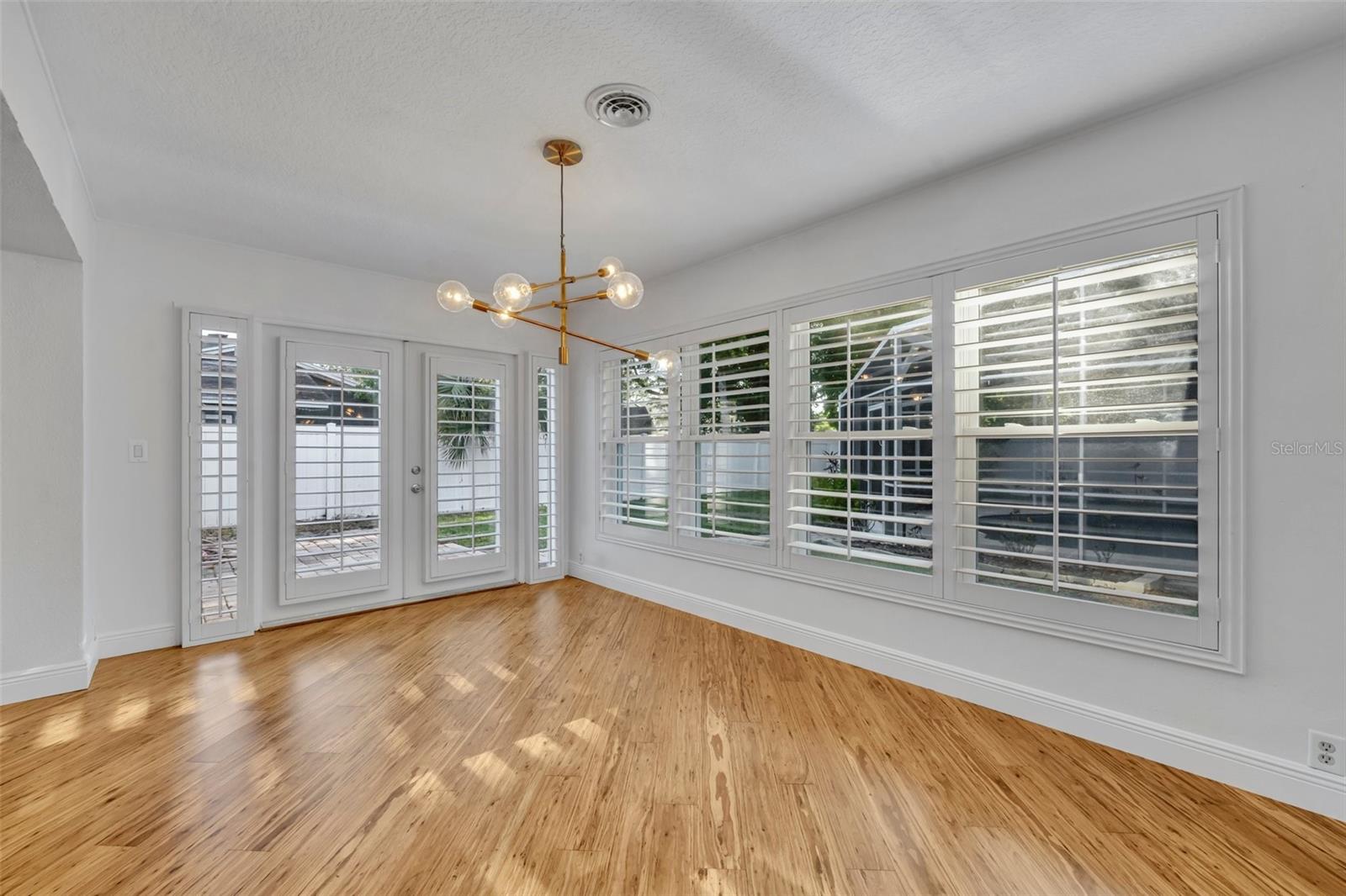 Image 13 of 18 For 1231 Glastonberry Road