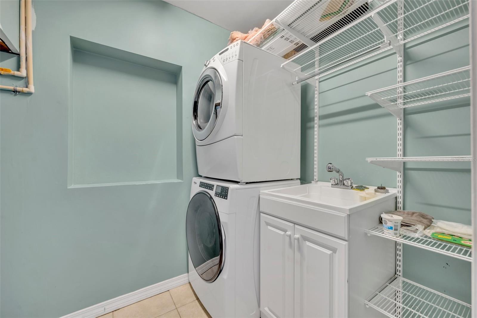 Image 15 of 18 For 1231 Glastonberry Road