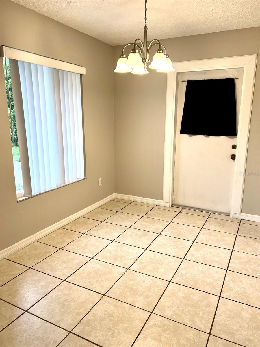 Image 4 of 11 For 162 Landmark Street A